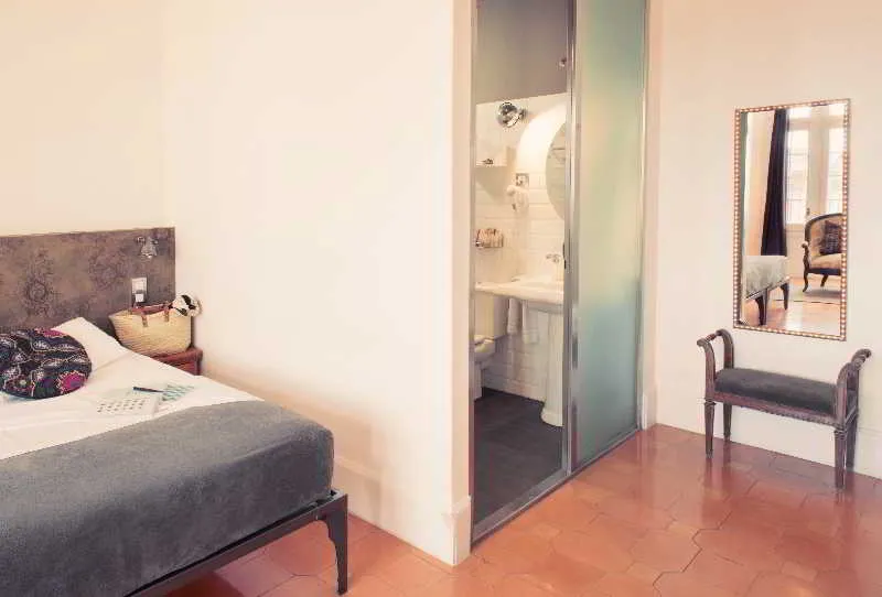 Room, room00 Casa Gracia, Barcelona