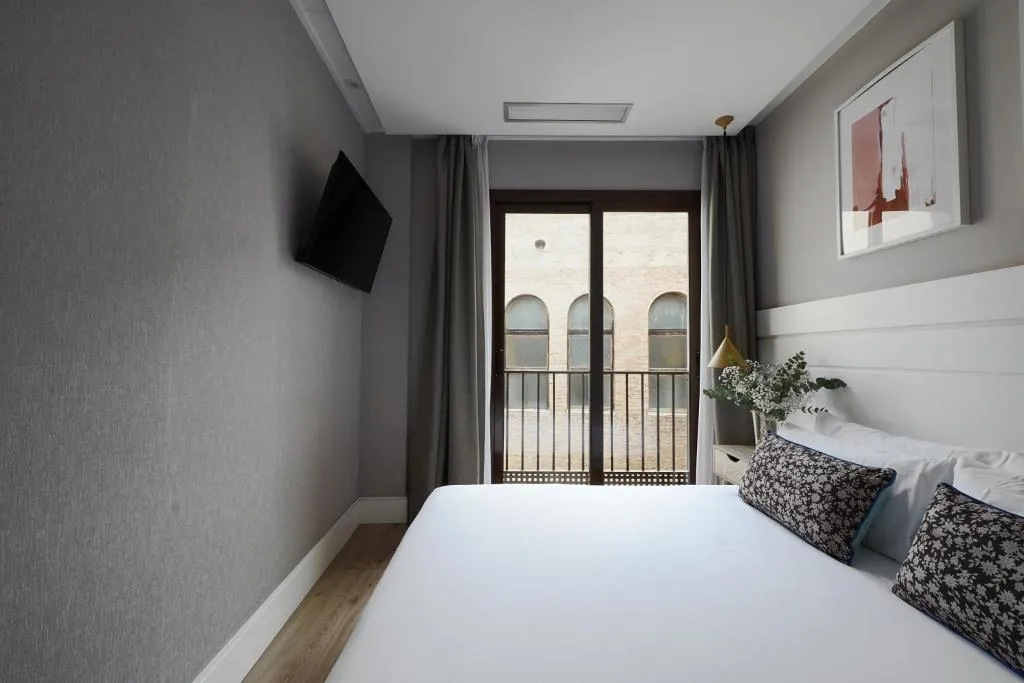 Room ECONOMY Room, Gracia Garden, Barcelona