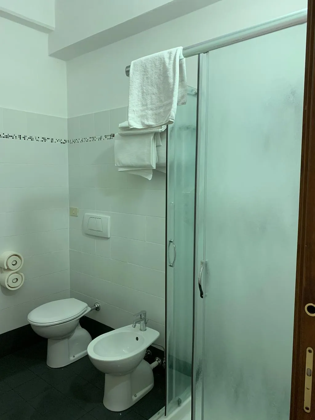 STUDIO CAPACITY 5 Room, Gemini City Centre Studios, Florence