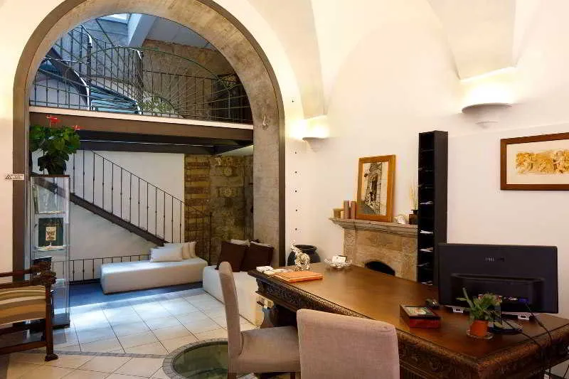Lobby, Rivoli Sorrento, Naples