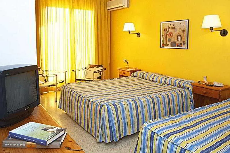 Room, Bulevard, Costa Brava