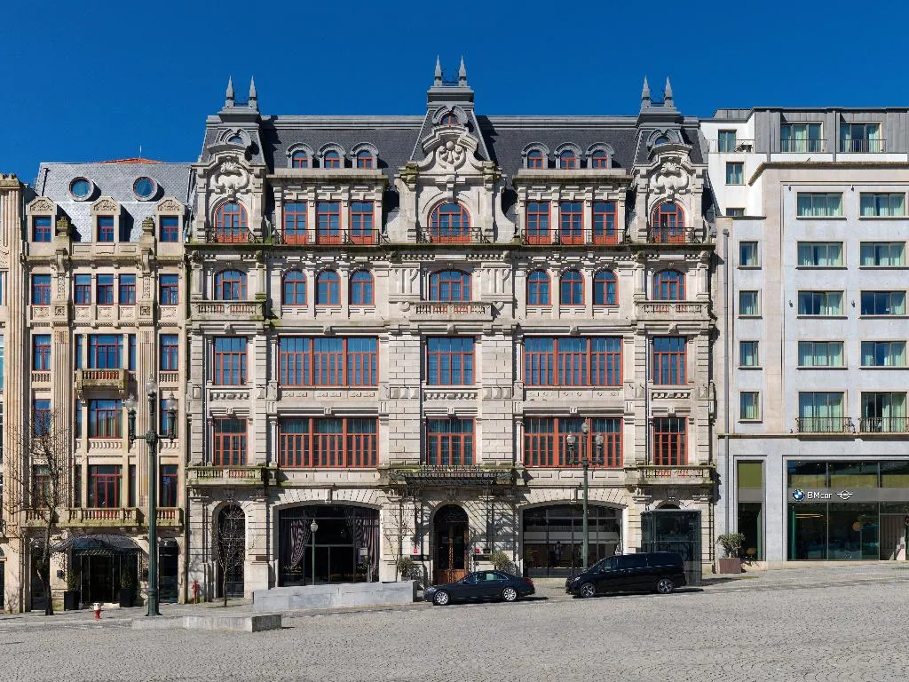 General view, The One Monumental Palace, Porto