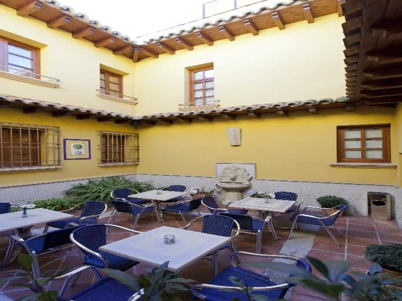 Terrace, Casona de la Reyna Hospederia, Madrid