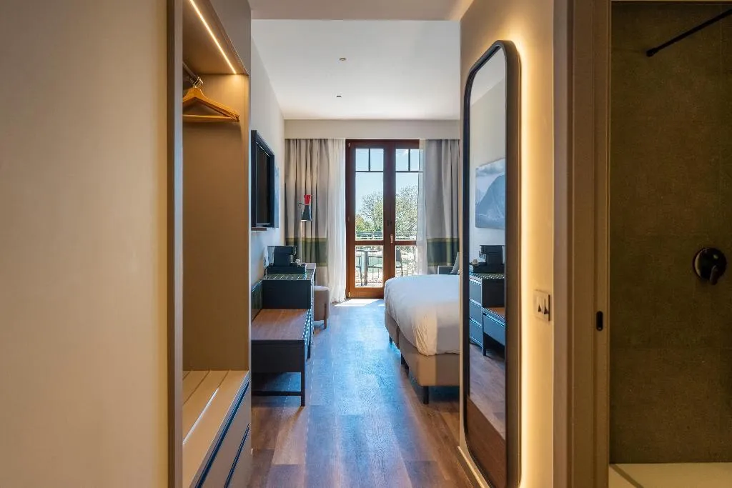 TWIN DELUXE WITH BALCONY Room, Picciolo Etna Golf Resort & Spa, Curio Collection, Catania