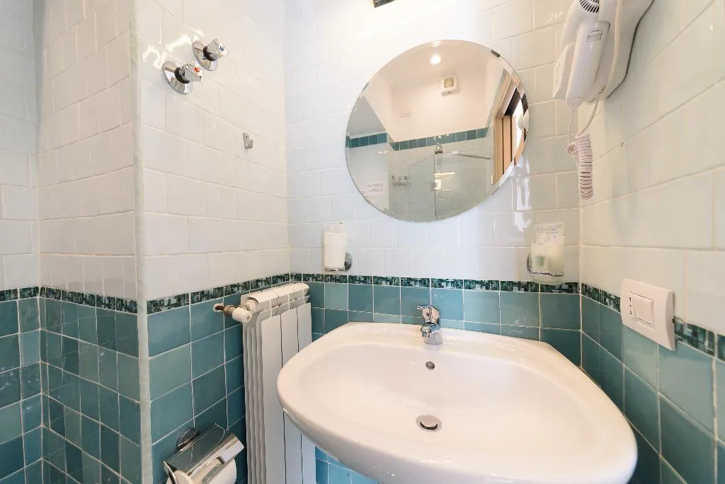 DOUBLE ECONOMY Room, Villa Fortuna Holiday Resort, Naples