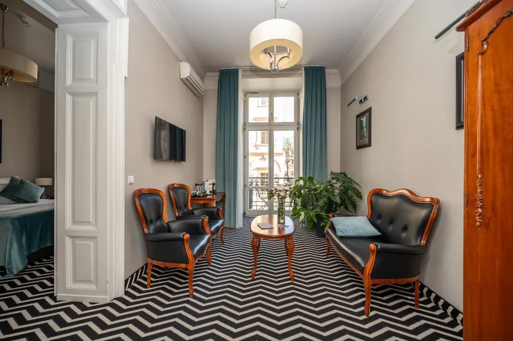 Room, Senacki, Krakow