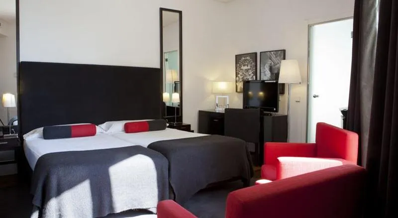 DOUBLE STANDARD Room, Quatro Puerta del Sol, Madrid