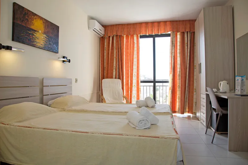 FAMILY ROOM STANDARD Room, Relax Inn Hotel, Malta