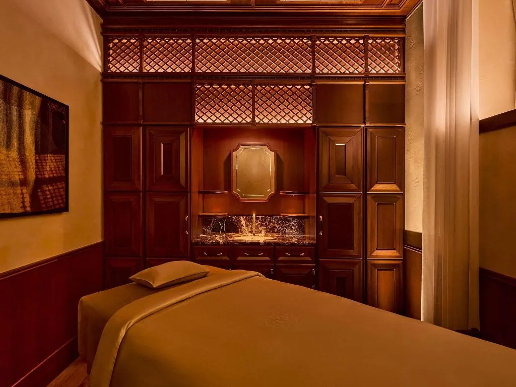 Sports and Entertainment, Orient Express La Minerva, Rome