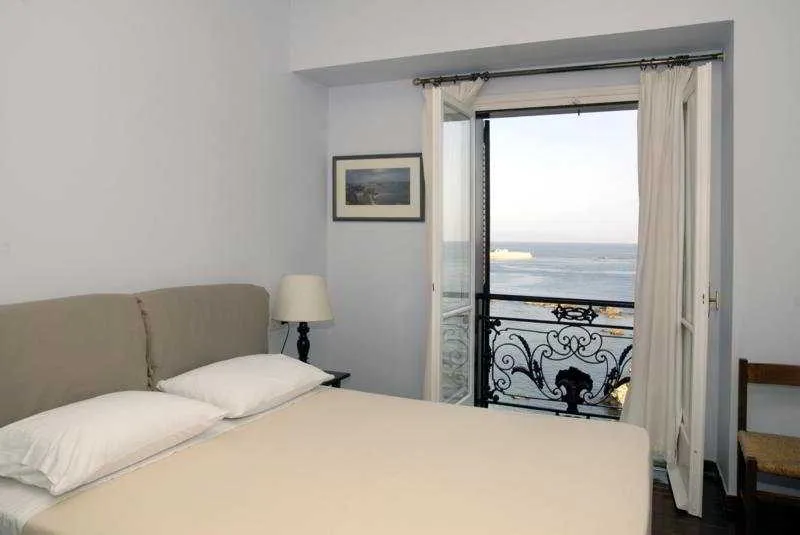 Room, Doma, Crete
