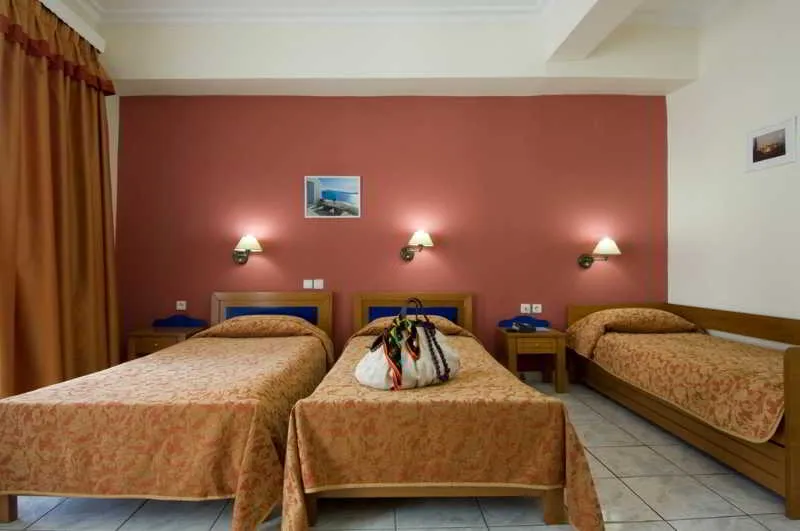 Room, Carolina, Athens