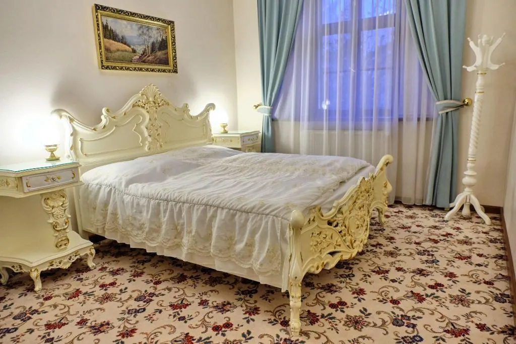SUITE QUEEN SIZE BED Room, LH Hotel Gold, Prague