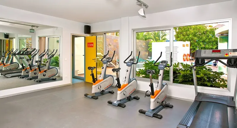 Sports and Entertainment, RH Royal-Only Adults, Costa Blanca
