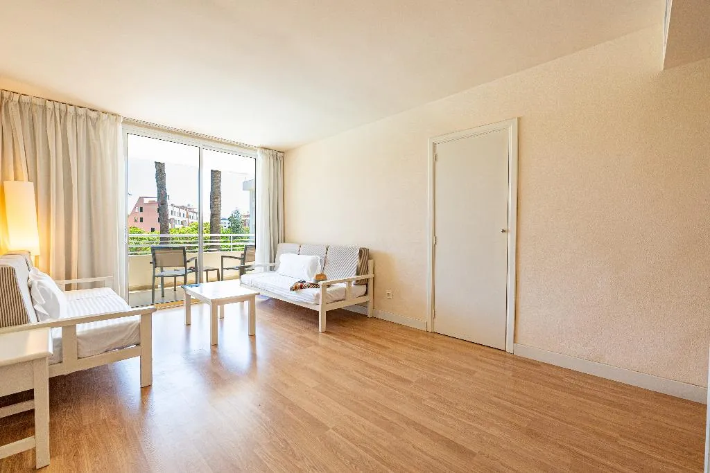 JUNIOR SUITE CAPACITY 1 Room, Intelier Rosella, Majorca