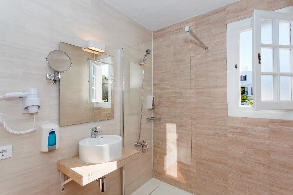APARTMENT CAPACITY 3 Room, Carema Garden Village, Menorca