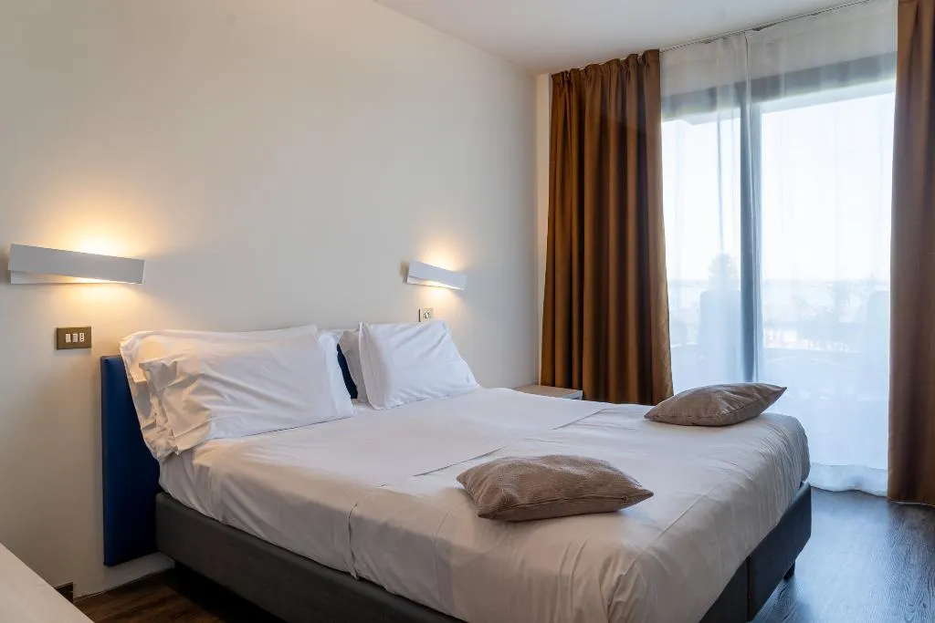 Double or Twin COMFORT Room, Hotel Désirée by Double Hospitality, Milan
