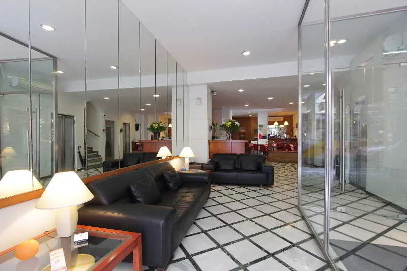 Lobby, Pan, Athens