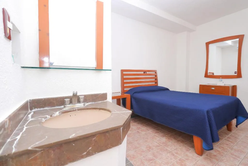 SINGLE STANDARD Room, Soberanis, Cancun Area