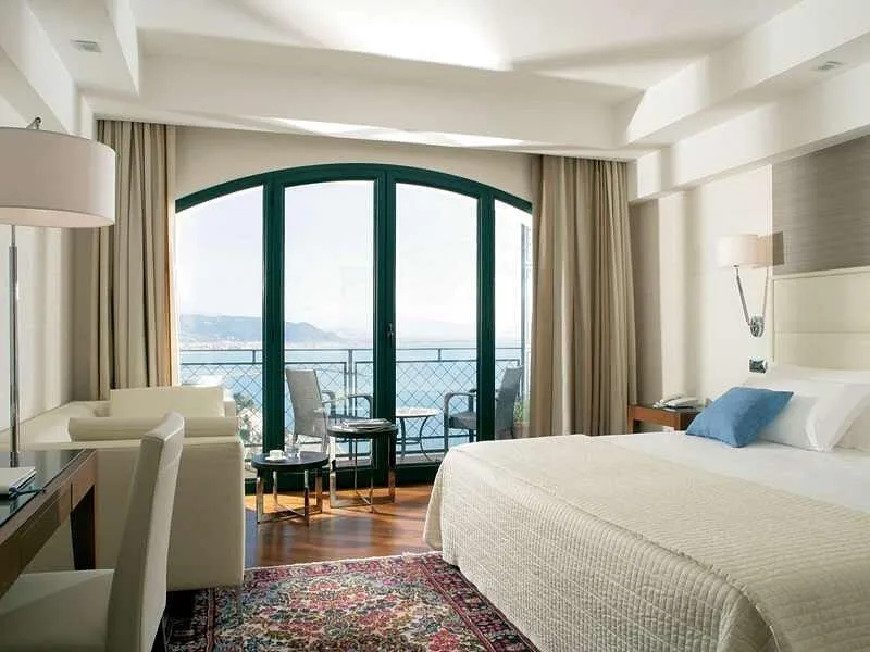 DOUBLE SINGLE USE DELUXE SIDE SEA VIEW Room, Raito, Naples