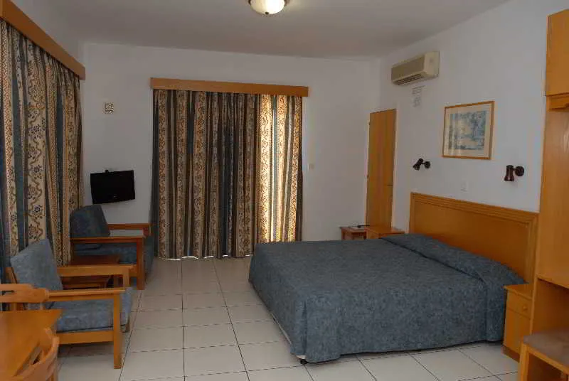 STUDIO STANDARD Room, Maistrali Hotel  Apts, Cyprus