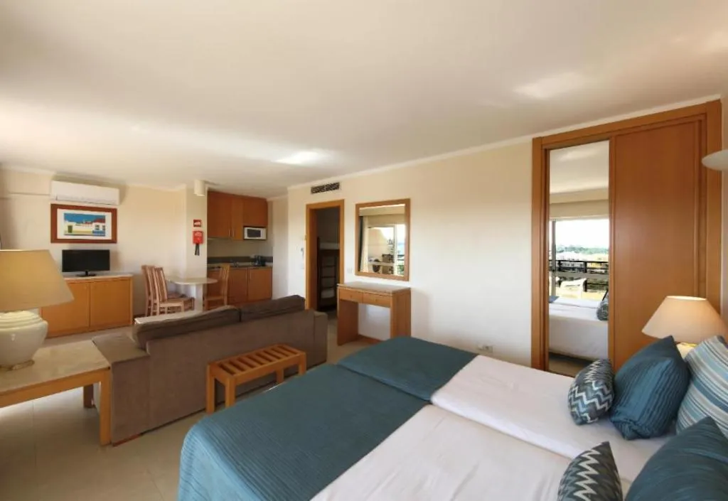 JUNIOR SUITE PARTIAL SEA VIEW Room, Interpass Vauhotel Apartamentos, Algarve