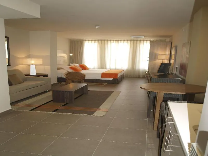 Room, Eco Alcala Suites, Madrid