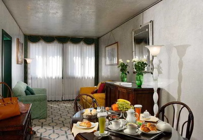 Room, Palazzo Del Giglio, Venice