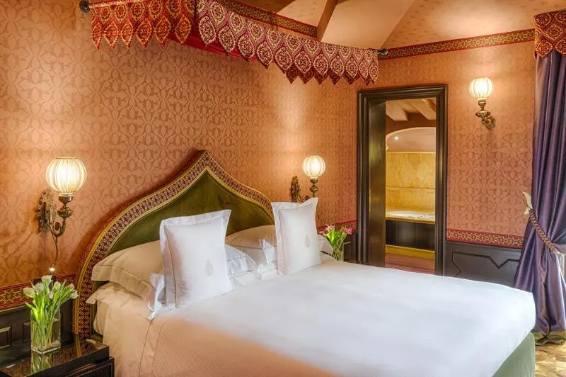 Room, Villa Cora, Florence