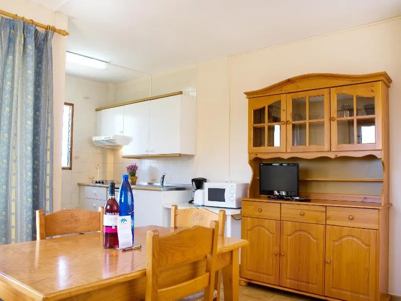 APARTMENT CAPACITY 4 ONE BEDROOM Room, Apartamentos Vistalmar, Majorca