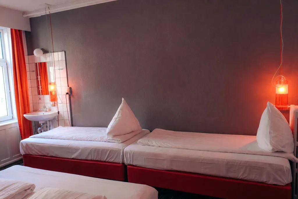 QUADRUPLE WITH SHARED BATHROOM Room, Annex Copenhagen, Copenhagen