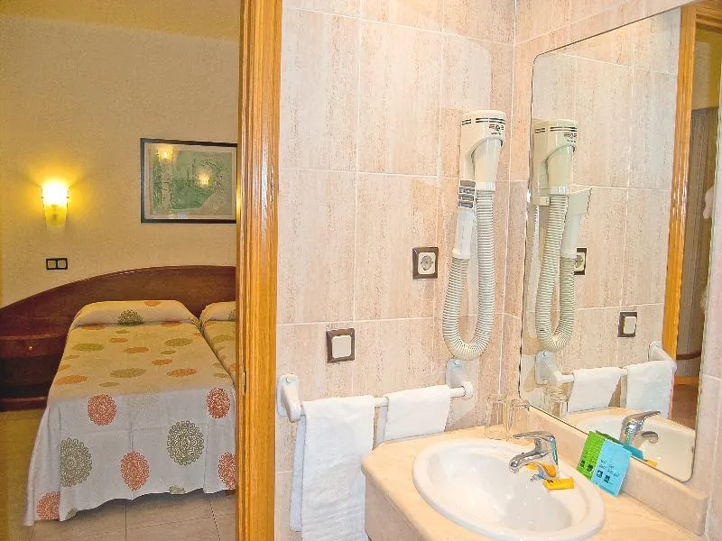 SINGLE STANDARD Room, BQ Belvedere, Majorca
