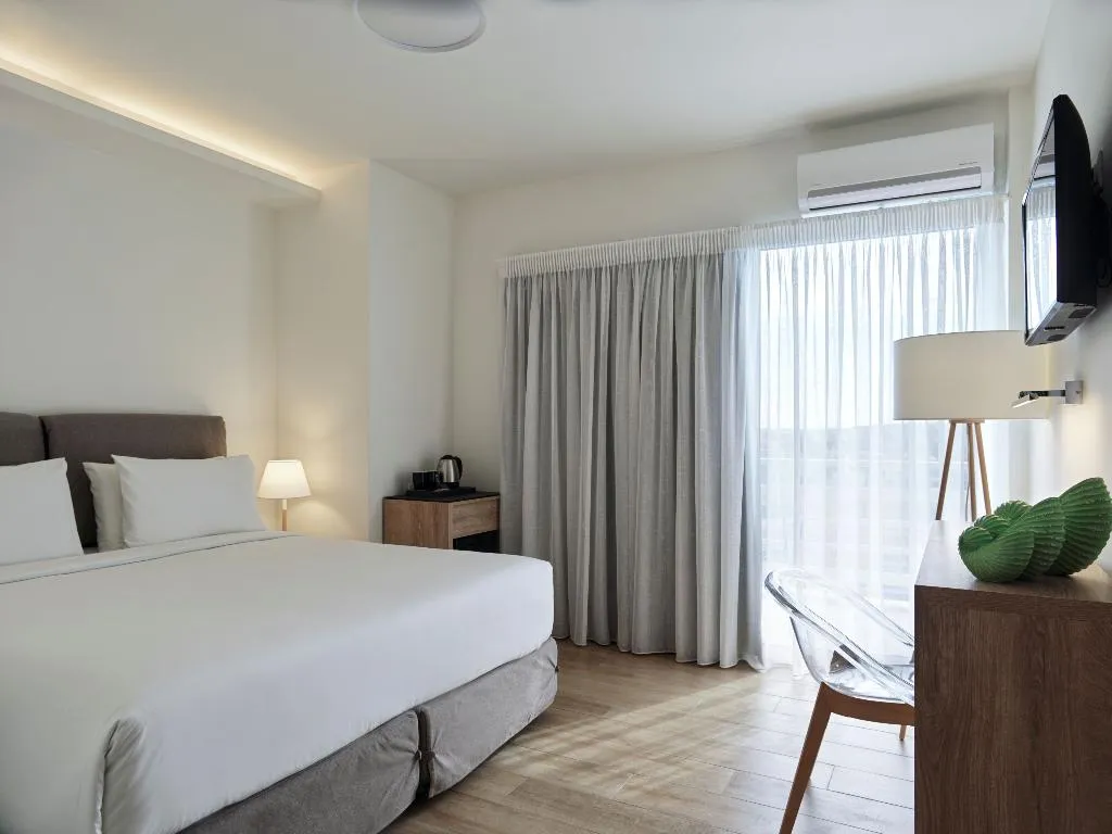 SUITE CLASSIC MOUNTAIN VIEW Room, NLH Mati Seafront - Neighborhood Lifestyle Hotels, Athens