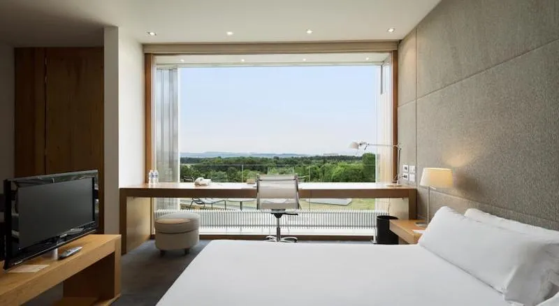 DOUBLE STANDARD Room, La Mola & Conference Center, Barcelona