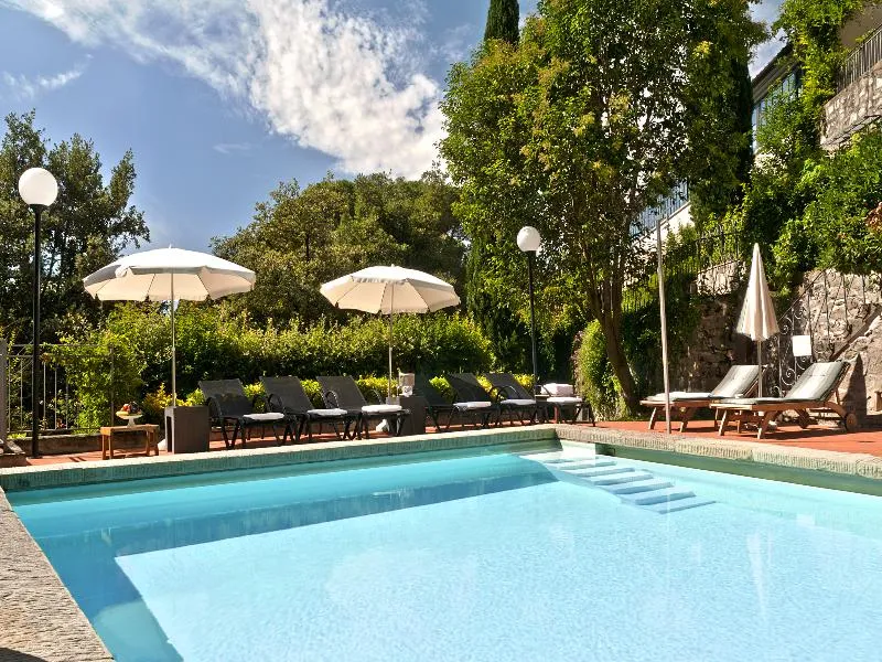 Pool, Villa Fiesole, Florence