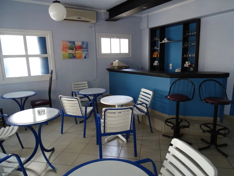 Lobby, Mariona, Samos
