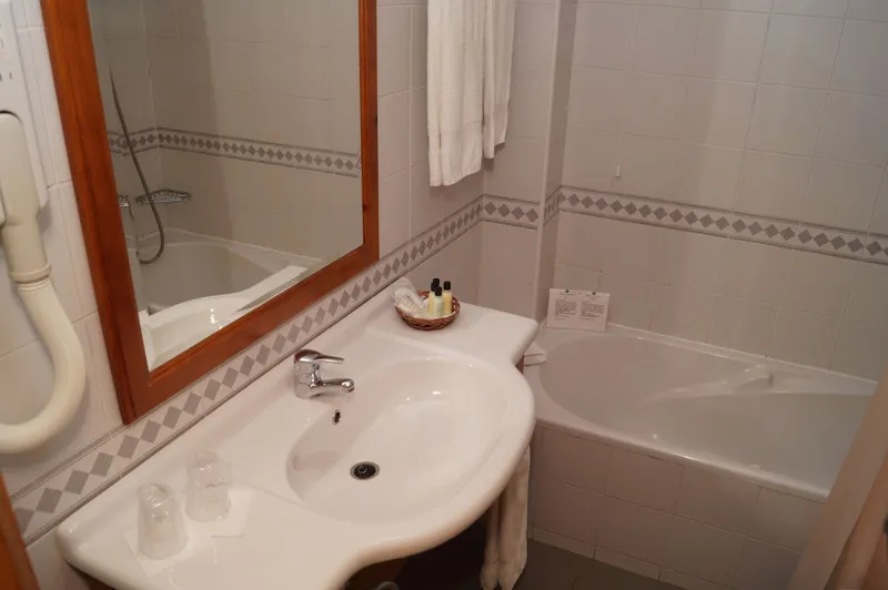 QUADRUPLE WITH BALCONY Room, Quinta Do Serrado, Porto Santo