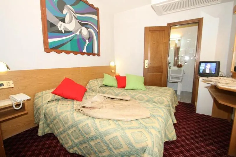Room, Europa Signa, Florence