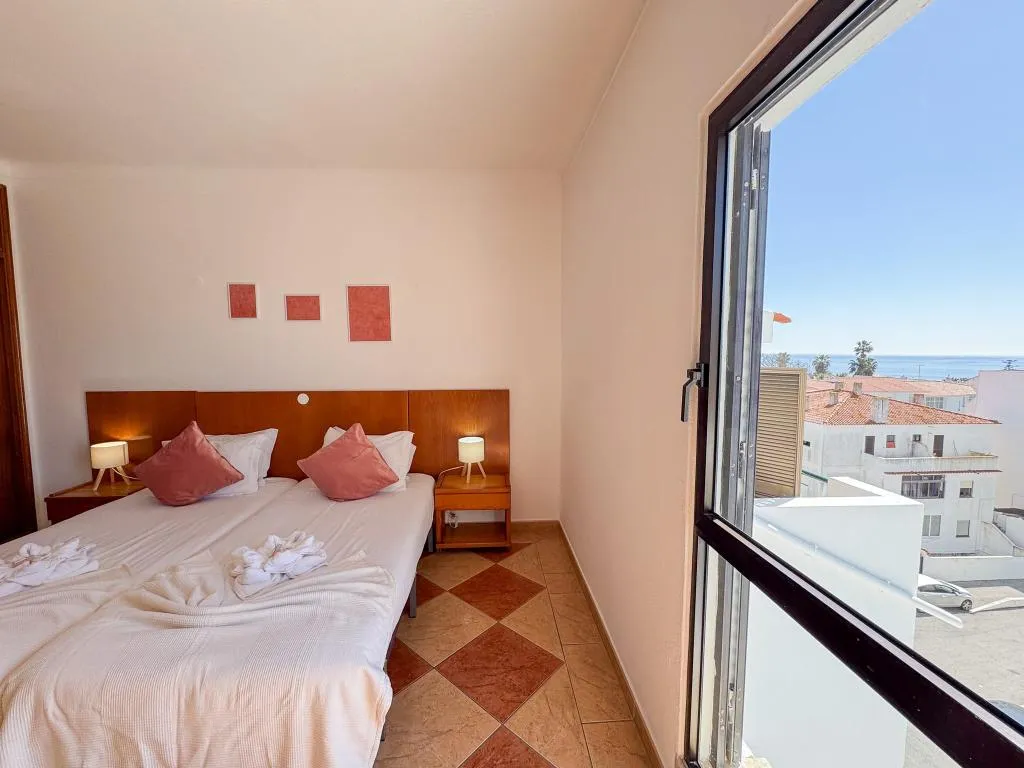 Room, Cerro Atlantico by Umbral, Algarve