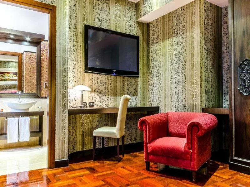 SUITE STANDARD Room, Silver, Milan