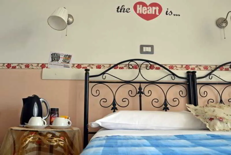 Room, B&B Pompei Il Fauno, Naples