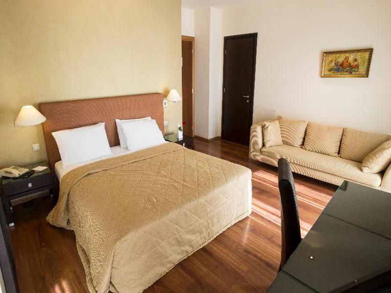 Room, Davitel Tobacco, Halkidiki