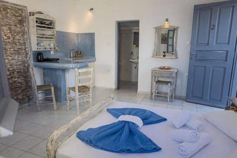 General view, Maryloujohn Villas, Santorini
