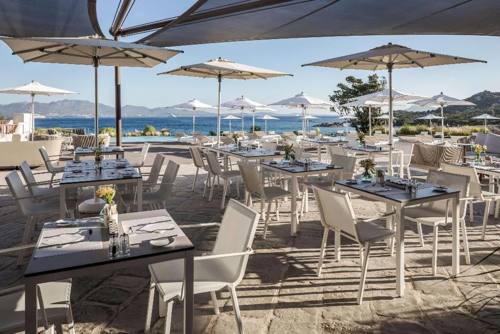 Restaurant, Cala Cuncheddi - VRetreats, Olbia