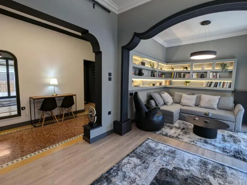 APARTMENT DELUXE TWO BEDROOM Room, Be My Guest Athens, Athens