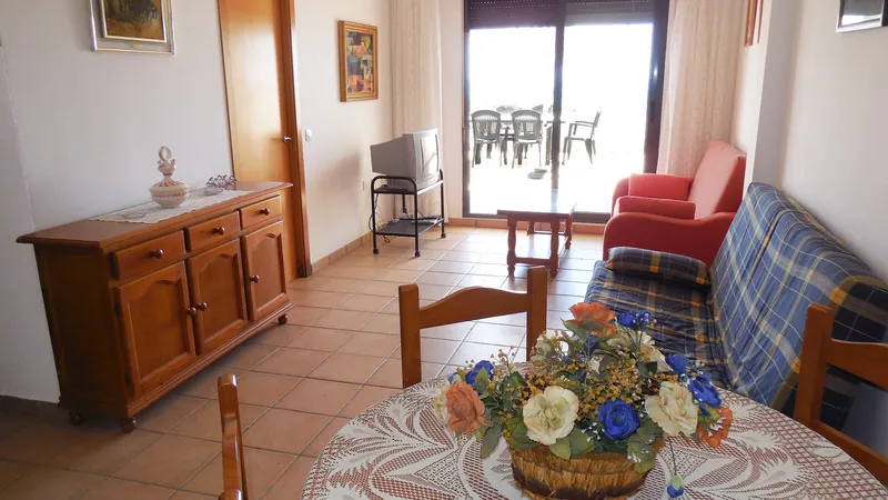 APARTMENT CAPACITY 6 TWO BEDROOMS Room, Apartamentos Font Nova 3000, Valencia