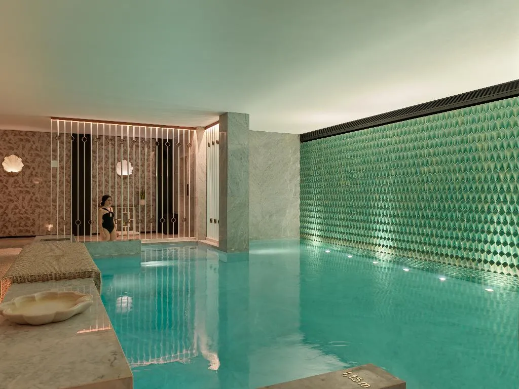 Pool, The One Monumental Palace, Porto