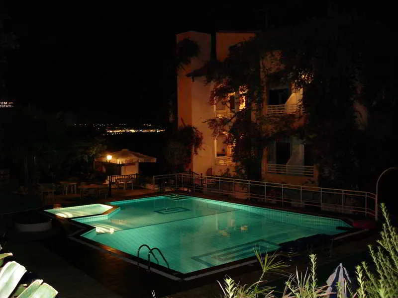 Pool, Iliostasi Beach Apts, Crete