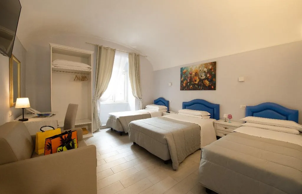 QUADRUPLE STANDARD Room, Priscilla, Rome