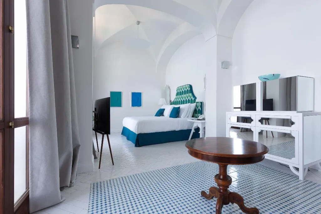 SUITE SEA VIEW Room, Grand Hotel Europa Palace, Naples