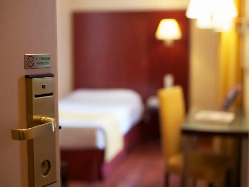 SINGLE STANDARD Room, Hotel Arosa, Madrid